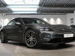 Mörkgrå (volcano grey metallic) Begagnad 2021 Porsche Taycan Sedan | 775 000 kr (Dyr)