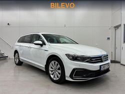Vit Begagnad 2019 VW Passat Active Kombi | 199 700 kr (Marknadspris)