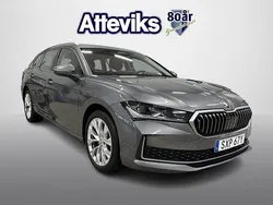 Grå Begagnad 2024 Skoda Superb Selection Kombi | 424 900 kr (Dyr)