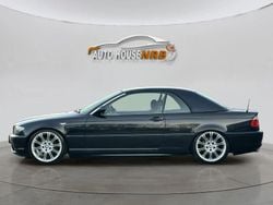 Svart Begagnad 2003 BMW 325 Cabriolet Cab | 79 900 kr