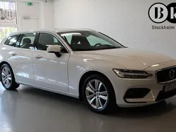 Vit Begagnad 2019 Volvo V60 Momentum Kombi | 169 900 kr (Lite dyr)