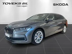 Grå (graphite grey metallic) Ny 2025 Skoda Superb Kombi | 479 900 kr (Dyr)