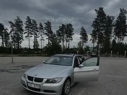 Grå Begagnad 2007 BMW 330 Comfort Edition Kombi | 75 000 kr (Bra pris)