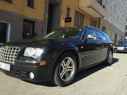 Svart Begagnad 2005 Chrysler 300C Touring Kombi | 66 000 kr (Marknadspris)