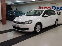 Vit Begagnad 2009 VW Golf VI Halvkombi | 44 900 kr (Marknadspris)