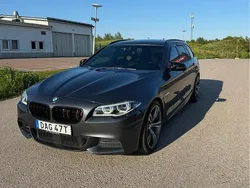 Grå Begagnad 2015 BMW M550 Comfort Edition Sedan | 280 000 kr (Marknadspris)