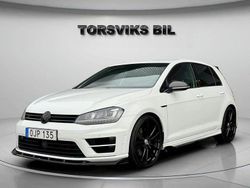 Vit Begagnad 2016 VW Golf VII R Halvkombi | 259 900 kr (Lite dyr)