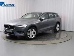 Grå Begagnad 2019 Volvo V60 CC SE Kombi | 309 900 kr (Marknadspris)