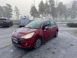 Röd Begagnad 2010 Citroën C3 Halvkombi | 34 900 kr (Marknadspris)