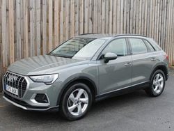 Grå Begagnad 2021 Audi Q3 Advanced SUV | 287 900 kr (Bra pris)