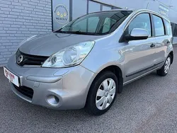 Svart (vit) Begagnad 2011 Nissan Note Minibuss | 39 999 kr