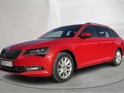Röd Begagnad 2017 Skoda Superb Style Kombi | 157 000 kr (Superpris)