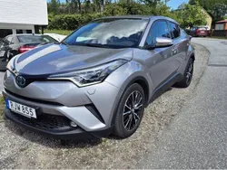 Grå Begagnad 2017 Toyota C-HR Executive SUV | 206 000 kr (Marknadspris)