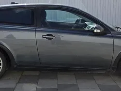 Grå Begagnad 2010 Volvo C30 Momentum Halvkombi | 65 000 kr (Marknadspris)