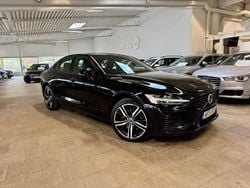 Svart (black solid stone) Begagnad 2021 Volvo S60 R-Design Sedan | 378 500 kr (Marknadspris)