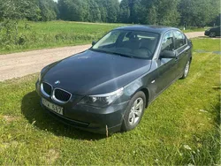 Grå Begagnad 2008 BMW 523 Sedan | 69 900 kr (Marknadspris)