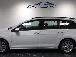 Vit Begagnad 2015 VW Golf VII Kombi | 154 900 kr (Marknadspris)