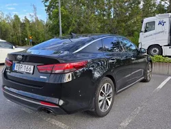 Svart Begagnad 2016 Kia Optima Launch Edition Sedan | 119 000 kr (Marknadspris)