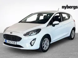 Vit Begagnad 2021 Ford Fiesta Titanium Halvkombi | 155 000 kr (Marknadspris)