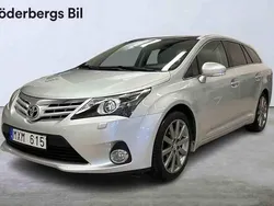 Silver Begagnad 2013 Toyota Avensis Kombi | 128 500 kr