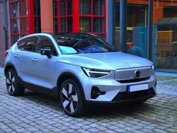 Begagnad 2023 Volvo EC40 Plus SUV | 369 000 kr (Bra pris)