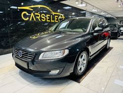 Grå Begagnad 2015 Volvo V70 Kinetic Kombi | 99 900 kr (Marknadspris)
