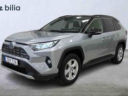 Silver Begagnad 2020 Toyota RAV4 Hybrid SUV | 319 900 kr (Lite dyr)