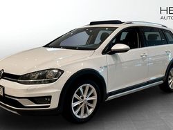 Vit (white) Begagnad 2017 VW Golf Alltrack Kombi | 159 900 kr (Marknadspris)