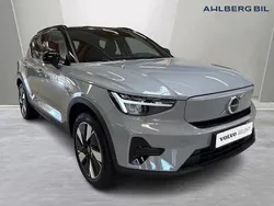 Grå Begagnad 2024 Volvo XC40 Core SUV | 454 500 kr