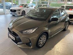 Grön Begagnad 2023 Mazda 2 Halvkombi | 229 500 kr (Lite dyr)
