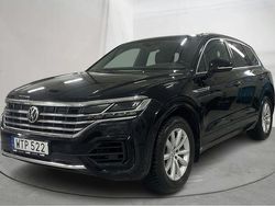 Svart Begagnad 2018 VW Touareg R-line SUV | 349 800 kr (Bra pris)