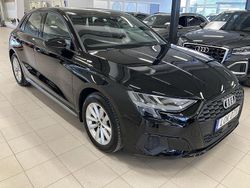 Svart Begagnad 2022 Audi A3 Sportback Proline Halvkombi | 219 000 kr (Marknadspris)