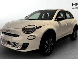 Vit (black) Ny 2024 Fiat 600 Pop SUV | 325 800 kr (Dyr)