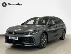 Mörkgrå Begagnad 2024 VW Passat Edition Kombi | 559 000 kr