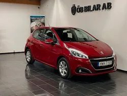 Mörkröd (röd) Begagnad 2015 Peugeot 208 Halvkombi | 67 900 kr (Marknadspris)