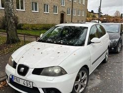 Vit Begagnad 2007 Seat Ibiza Halvkombi | 17 000 kr (Bra pris)