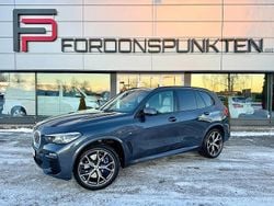 Grå Begagnad 2019 BMW X5 M Sport SUV | 519 000 kr (Marknadspris)