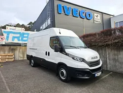 Vit Begagnad 2023 Iveco Daily Van | 489 900 kr (Marknadspris)