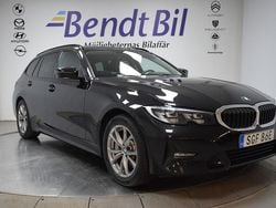 Svart Begagnad 2021 BMW 330e Sport Line Kombi | 299 500 kr (Superpris)