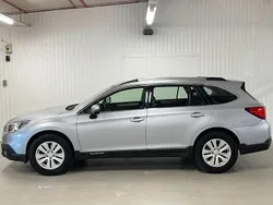 Silver Begagnad 2015 Subaru Outback SUV | 141 900 kr (Marknadspris)
