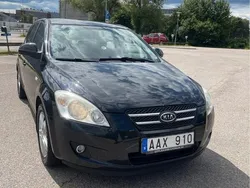Svart Begagnad 2008 Kia Ceed 4 Halvkombi | 39 500 kr (Lite dyr)