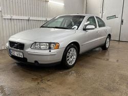 Ljusgrå (grå) Begagnad 2005 Volvo S60 Business Edition Sedan | 69 900 kr (Dyr)