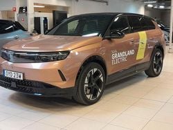 Brun (impakt kopparmetallic) Ny 2024 Opel Grandland Electric SUV | 599 900 kr (Marknadspris)