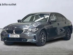 Grå Begagnad 2019 BMW 330e Sport Line Sedan | 264 900 kr (Marknadspris)