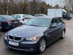 Grå Begagnad 2006 BMW 325 Sedan | 55 000 kr (Marknadspris)