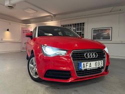 Röd Begagnad 2013 Audi A1 Sport Halvkombi | 59 900 kr (Bra pris)