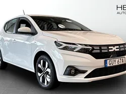 Vit (white) Ny 2025 Dacia Sandero Expression Halvkombi | 219 900 kr (Bra pris)