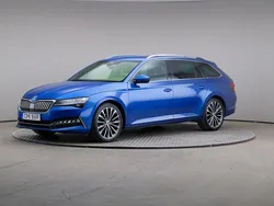 Blå Begagnad 2023 Skoda Superb LAURIN & KLEMENT Kombi | 329 000 kr (Marknadspris)
