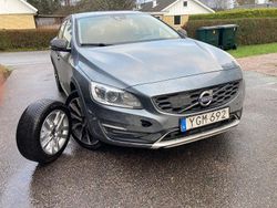 Begagnad 2017 Volvo S60 CC Sedan | 149 900 kr