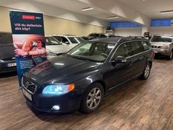 Grå Begagnad 2010 Volvo V70 Momentum Kombi | 64 900 kr (Marknadspris)
